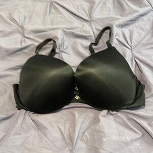 Victoria's Secret Black T-Shirt Bra with Molded Cups